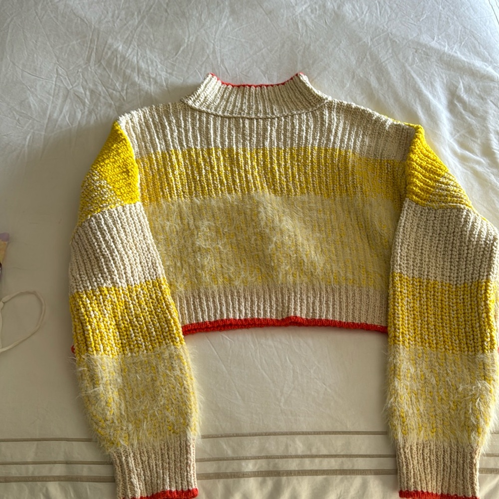 Free people yellow ombré sweater size M NEVER WORN